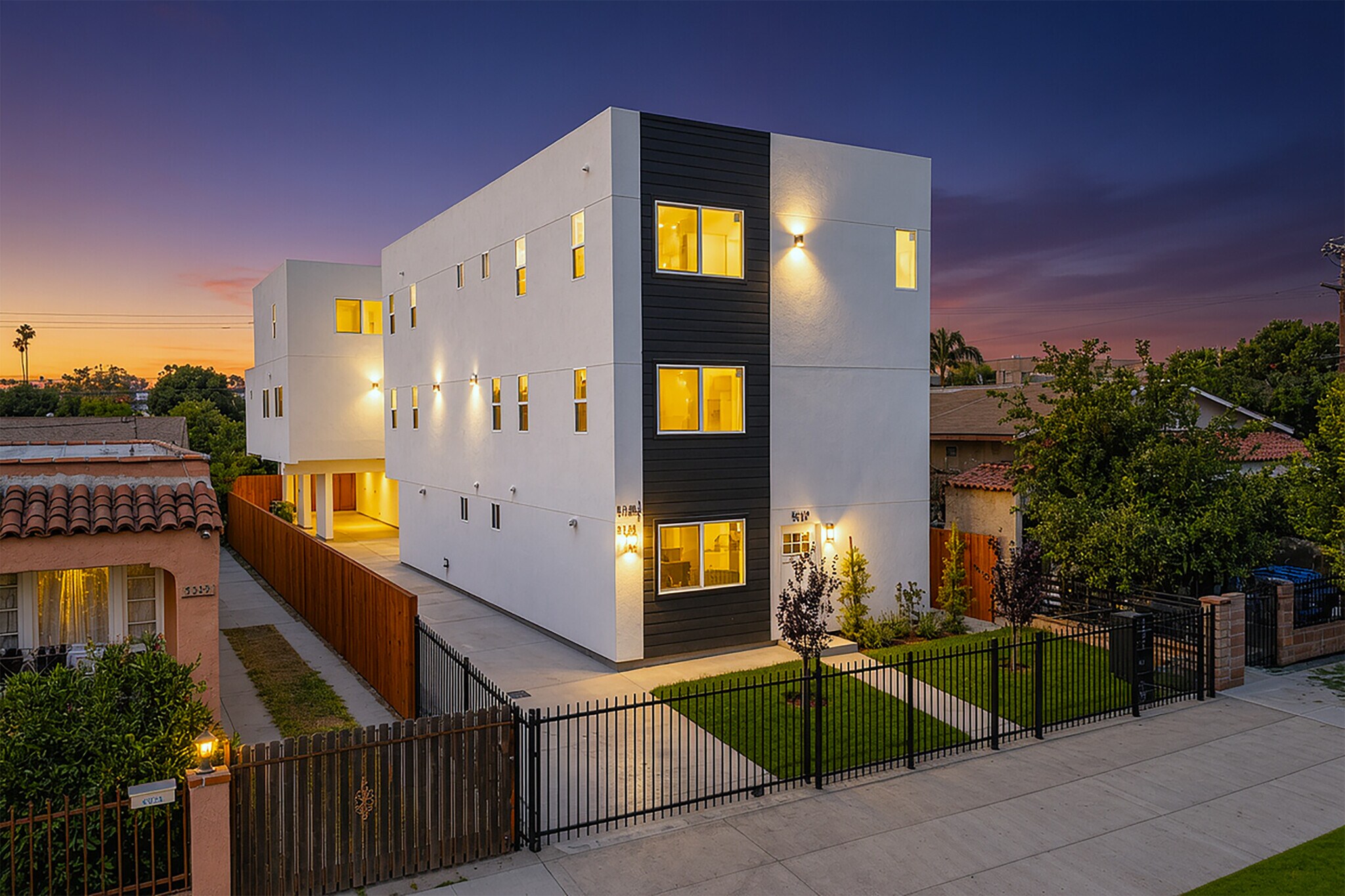 5327 Geer St, Los Angeles, CA à vendre Photo de l’immeuble– Image 1 sur 55