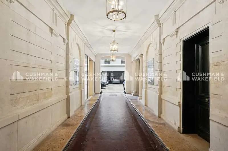 29 Rue Taitbout, Paris à louer - Photo intérieure – Image 3 sur 13