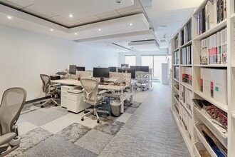 354 Davenport Rd, Toronto, ON à louer Photo intérieure– Image 1 sur 13