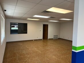 418 W Chambers St, Cleburne, TX à vendre Photo intérieure– Image 2 sur 11
