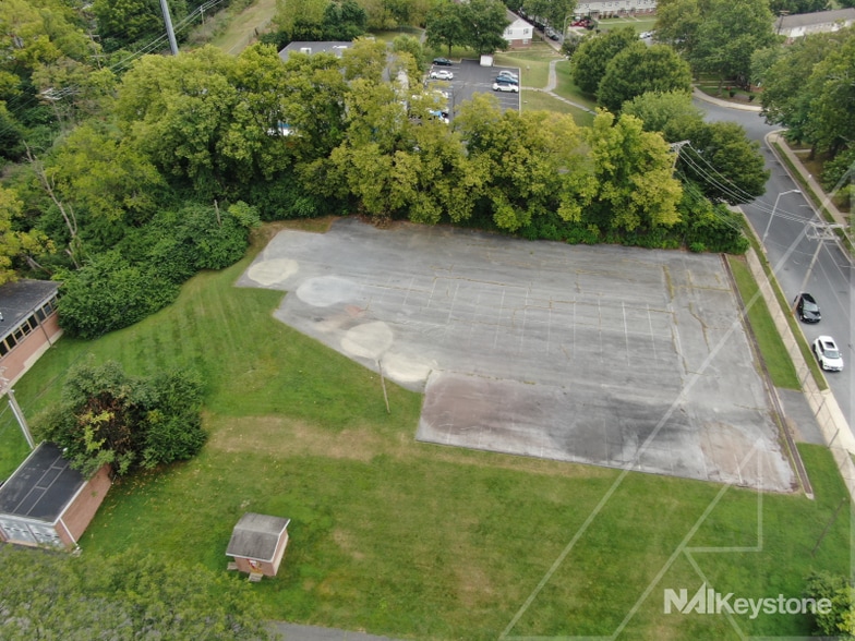615R Kenhorst Blvd, Reading, PA à louer - Photo de l’immeuble – Image 3 sur 14