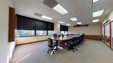 3701-3801 Kirby & 2401 Portsmouth, Houston, TX à louer Numérisation 3D Matterport– Image 1 sur 4