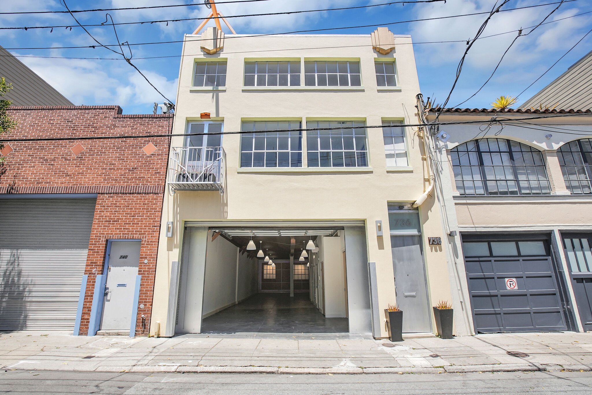 736 Clementina St, San Francisco, CA à louer Photo de l’immeuble– Image 1 sur 7