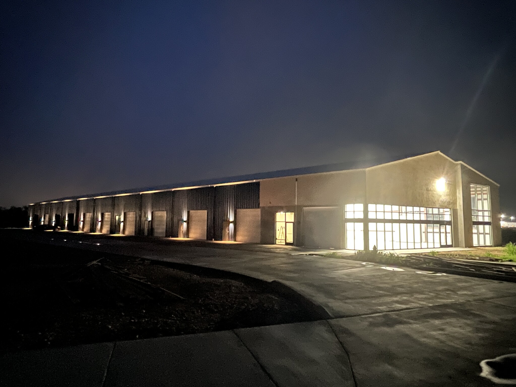 1705 Robert S Light Blvd, Buda, TX à louer Photo de l’immeuble– Image 1 sur 4
