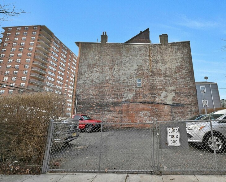 513 Central Ave, Union City, NJ à vendre - Photo de l’immeuble – Image 3 sur 6