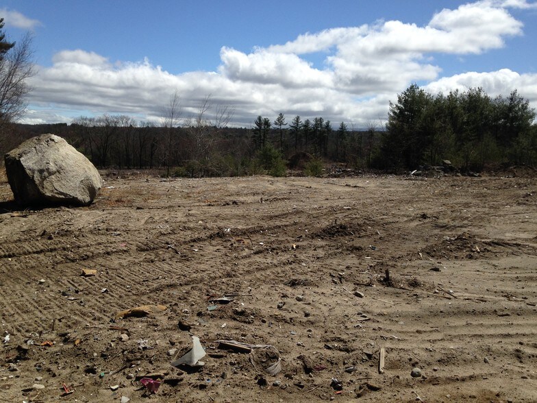 290 Millville Rd, Uxbridge, MA à louer - Photo de l’immeuble – Image 3 sur 22