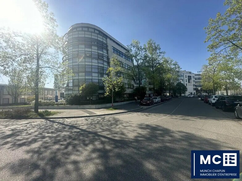 Bureau dans Strasbourg à louer - Photo de l’immeuble – Image 1 sur 8