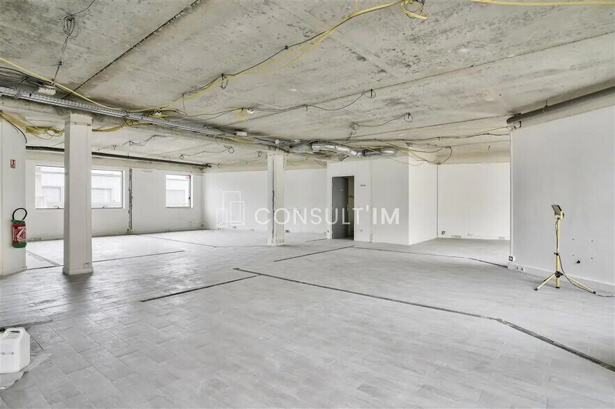 Bureau dans Boulogne-Billancourt à vendre - Photo de l’immeuble – Image 1 sur 7