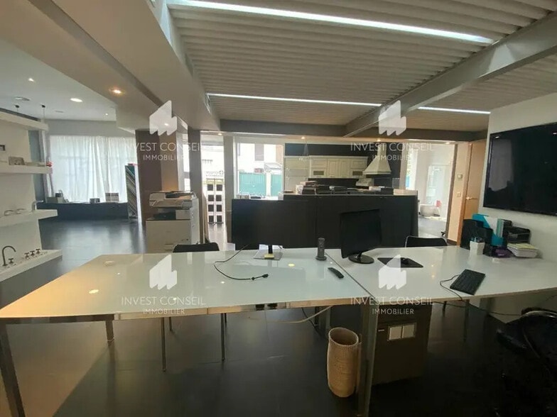 60 Avenue Charles De Gaulle, Bois-Colombes à louer - Photo intérieure – Image 3 sur 12