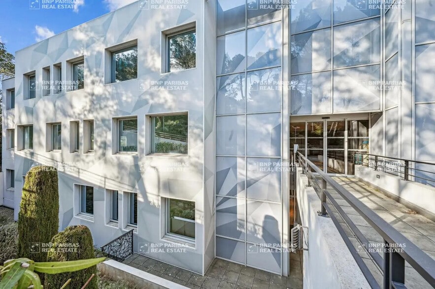 Bureau dans Biot à vendre - Photo de l’immeuble – Image 1 sur 18