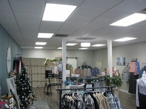 2331 Velp Ave, Green Bay, WI à louer Photo intérieure– Image 1 sur 5