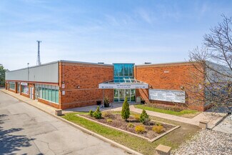Plus de détails pour 850 Tapscott Rd, Toronto, ON - Local d’activités à vendre