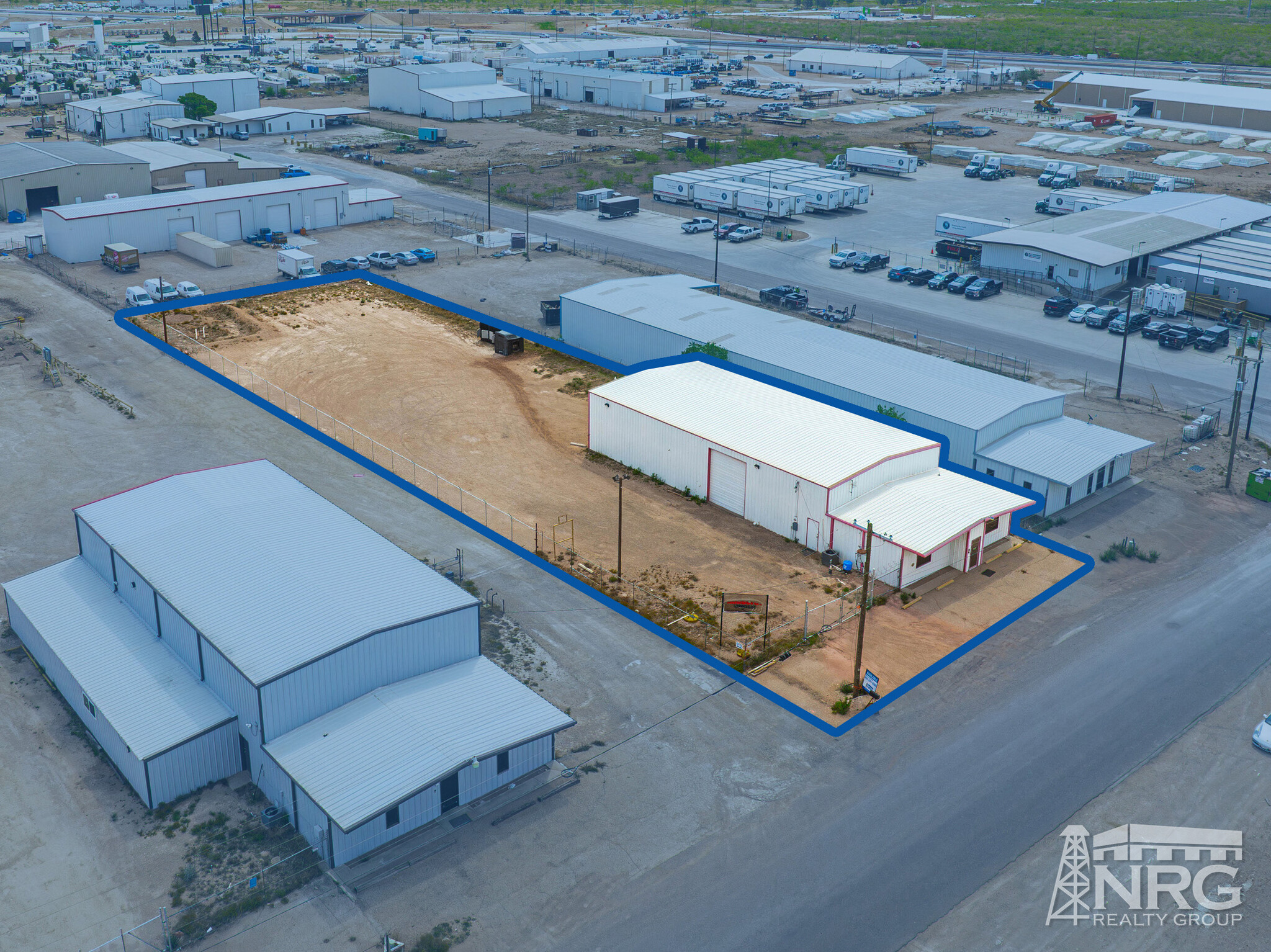 4017 S County Road 1283, Odessa, TX à louer Photo de l’immeuble– Image 1 sur 14