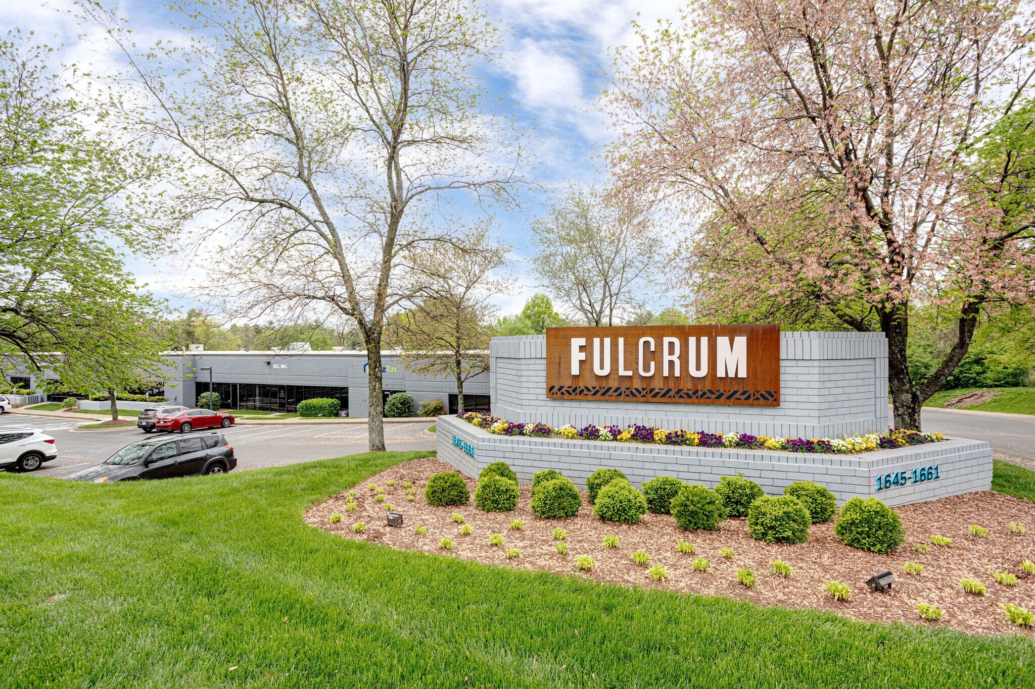 1645 Murfreesboro Rd, Nashville, TN à louer Photo de l’immeuble– Image 1 sur 7