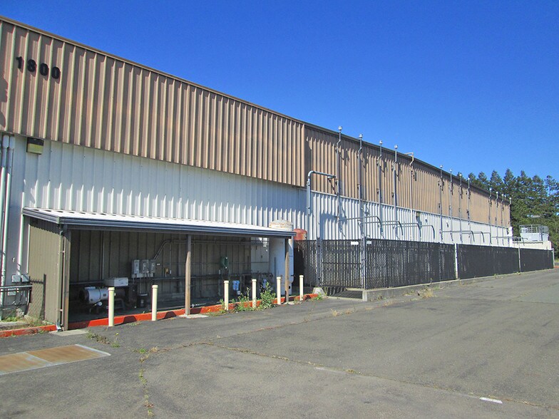 1800 Lombardi Ln, Santa Rosa, CA à vendre - Photo de l’immeuble – Image 3 sur 11