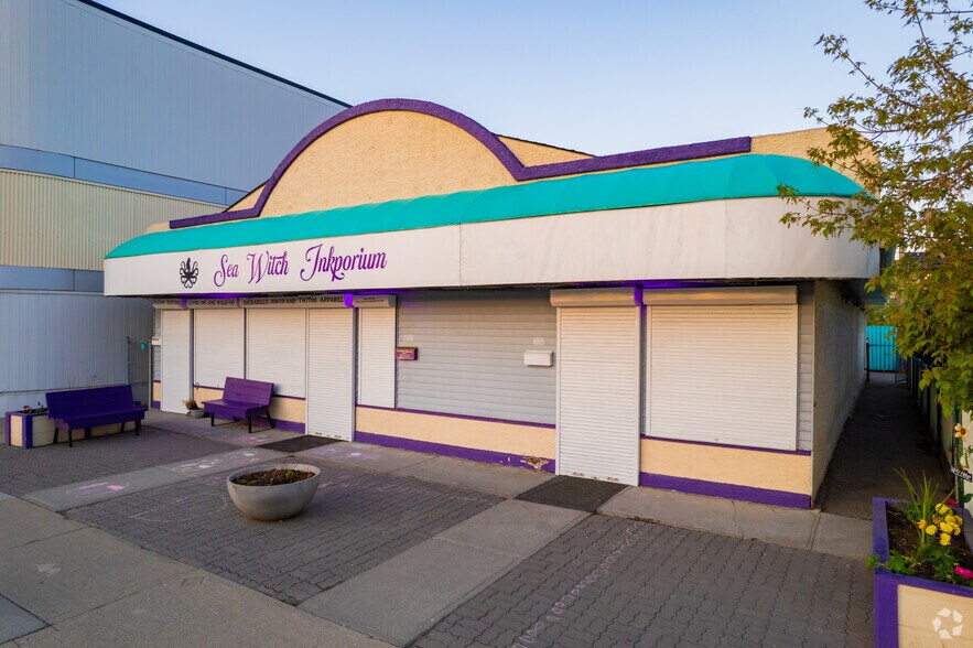 6507-6511 Bowness Rd NW, Calgary, AB à louer - Photo de l’immeuble – Image 2 sur 14