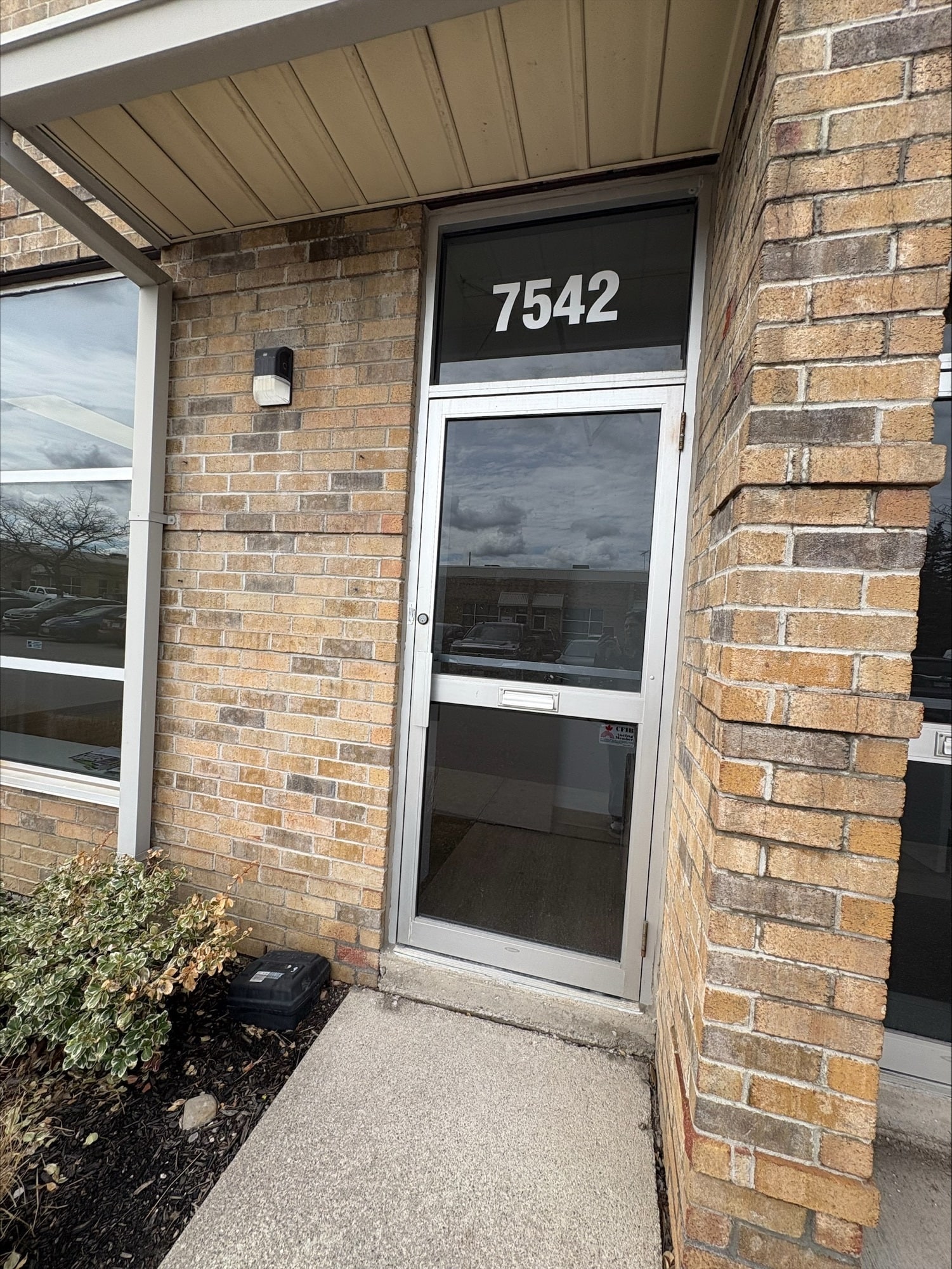 7528-7550 Bath Rd, Mississauga, ON à louer Photo intérieure– Image 1 sur 9