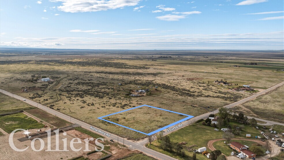 S Curtis Rd, Kuna, ID à vendre - Photo de l’immeuble – Image 2 sur 6