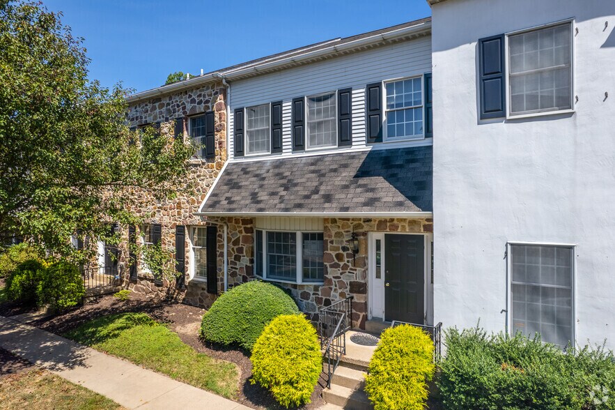 1364 Welsh Rd, North Wales, PA à vendre - Photo principale – Image 1 sur 7