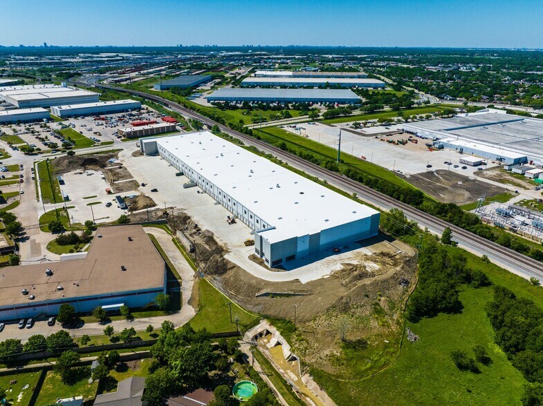 540 S Town East Blvd, Mesquite, TX à louer - Photo de l’immeuble – Image 2 sur 11