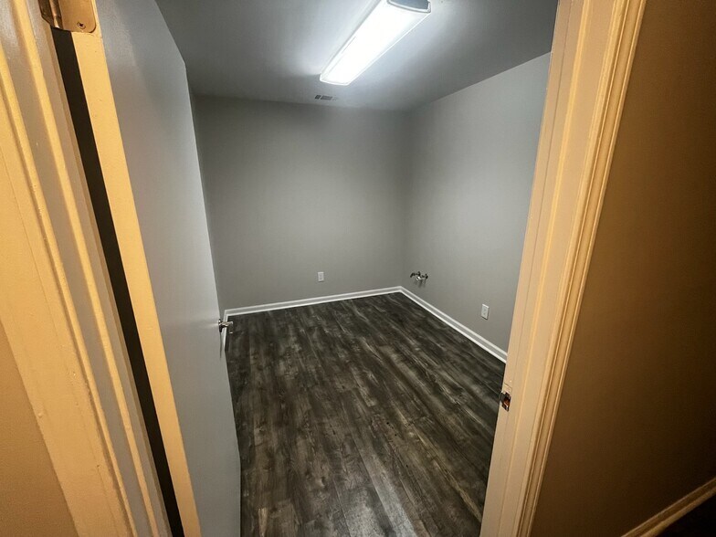 11090 Old Roswell Rd, Roswell, GA à louer - Photo intérieure – Image 2 sur 15