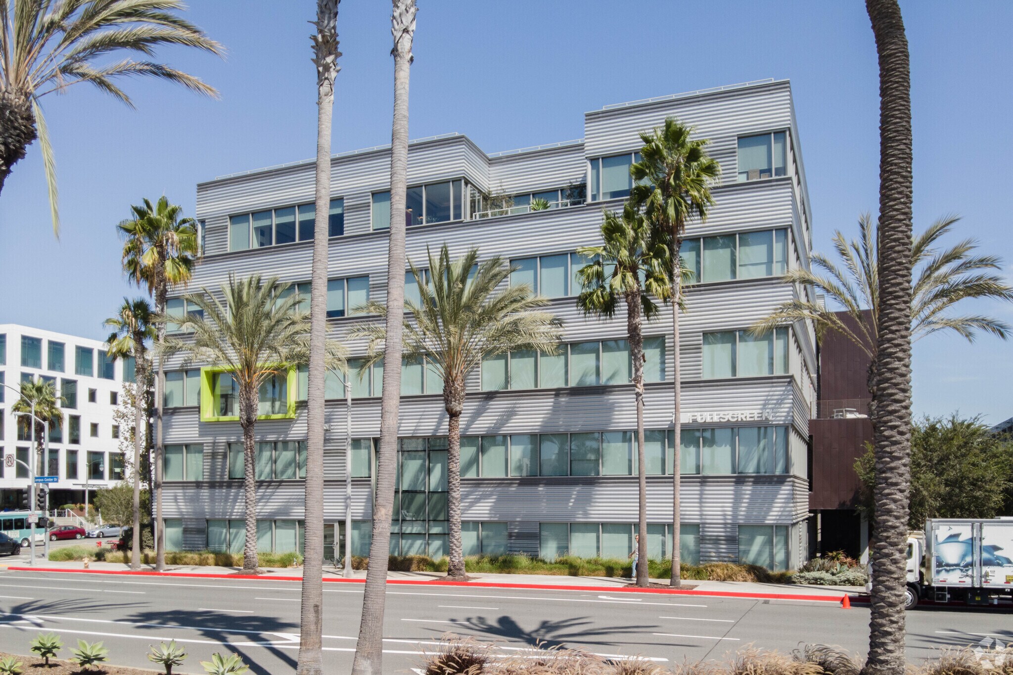 12180 Millennium, Playa Vista, CA à louer Photo de l’immeuble– Image 1 sur 5