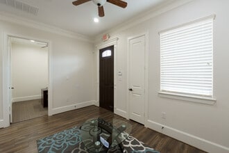 12262 Queenston Blvd, Houston, TX à louer Photo intérieure– Image 2 sur 19