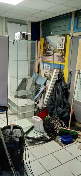 Terrain dans La Fouillouse à louer - Photo de l’immeuble – Image 3 sur 6