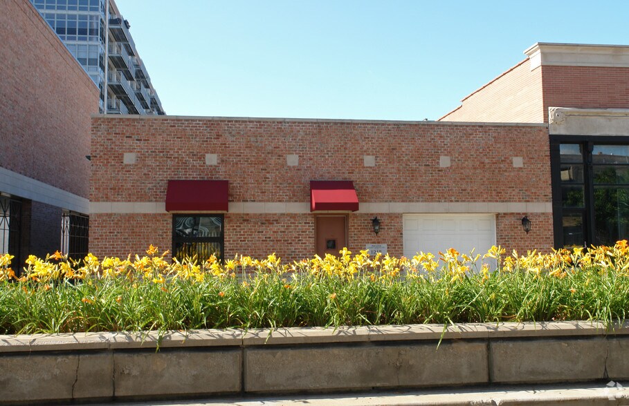 1215 W Madison St, Chicago, IL à louer - Photo de l’immeuble – Image 2 sur 3