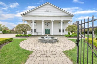 Plus de détails pour 4860 E 13 Mile Rd, Warren, MI - Spécialisé à vendre