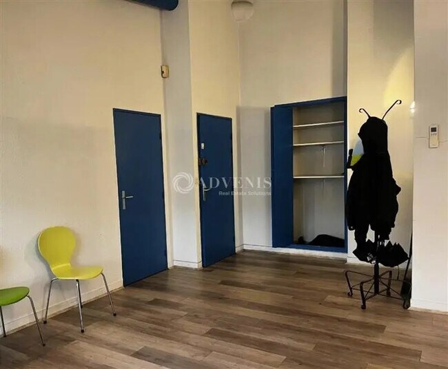 Plus de détails pour Bureau à vendre