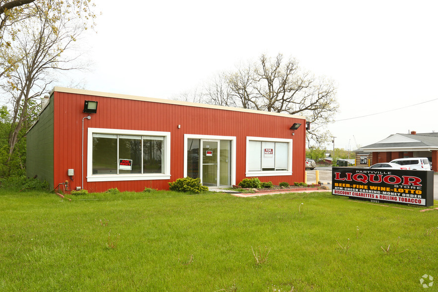 9901 E Grand River Ave, Brighton, MI à louer - Photo de l’immeuble – Image 2 sur 3