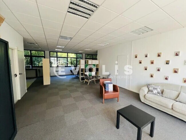 Plus de détails pour Bureau à louer