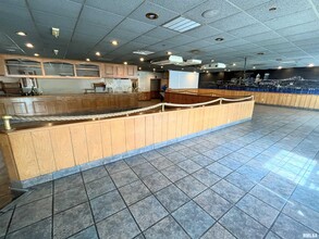 2401-2517 N Main St, East Peoria, IL à louer Photo intérieure– Image 1 sur 16