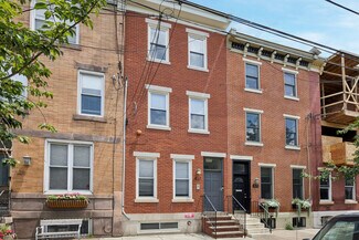 Plus de détails pour 827 Corinthian Ave, Philadelphia, PA - Logement à vendre