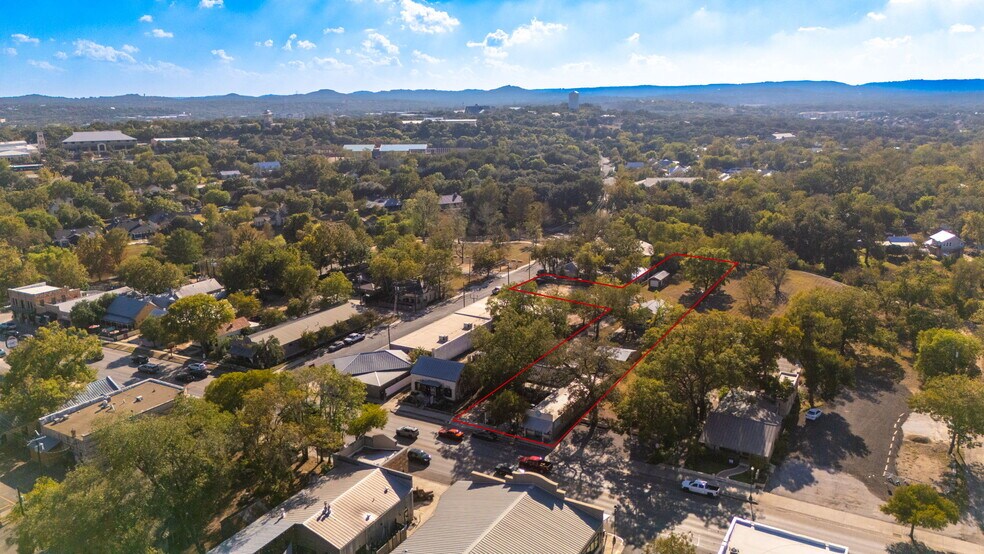322 S Main St, Boerne, TX à vendre - Aérien – Image 3 sur 58