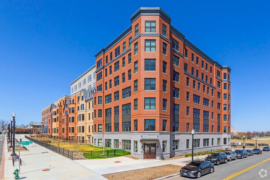 1901 C St SE, Washington, DC à louer - Photo de l’immeuble – Image 3 sur 3
