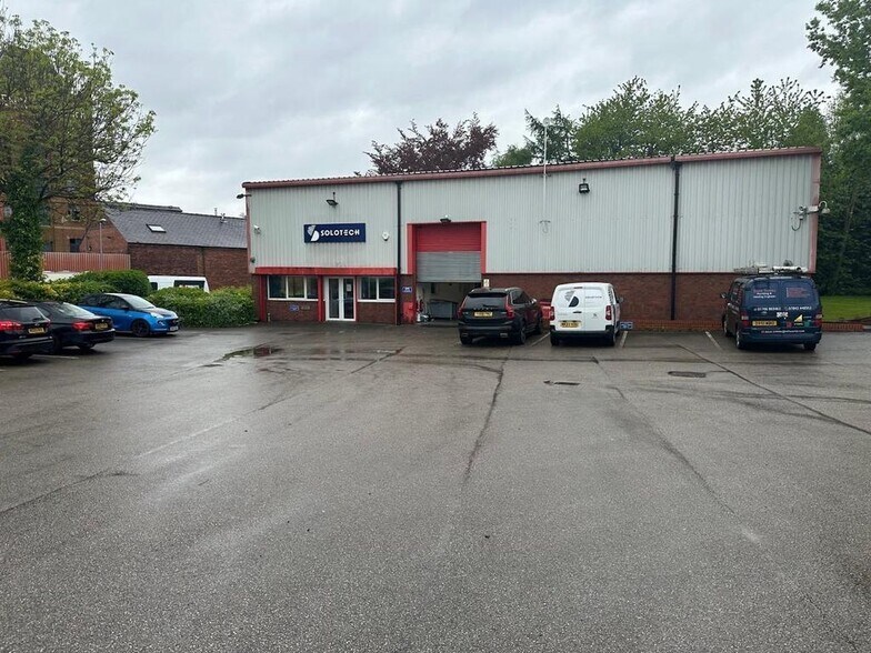 Phoenix Clos, Oldham à vendre - Photo de l’immeuble – Image 2 sur 17
