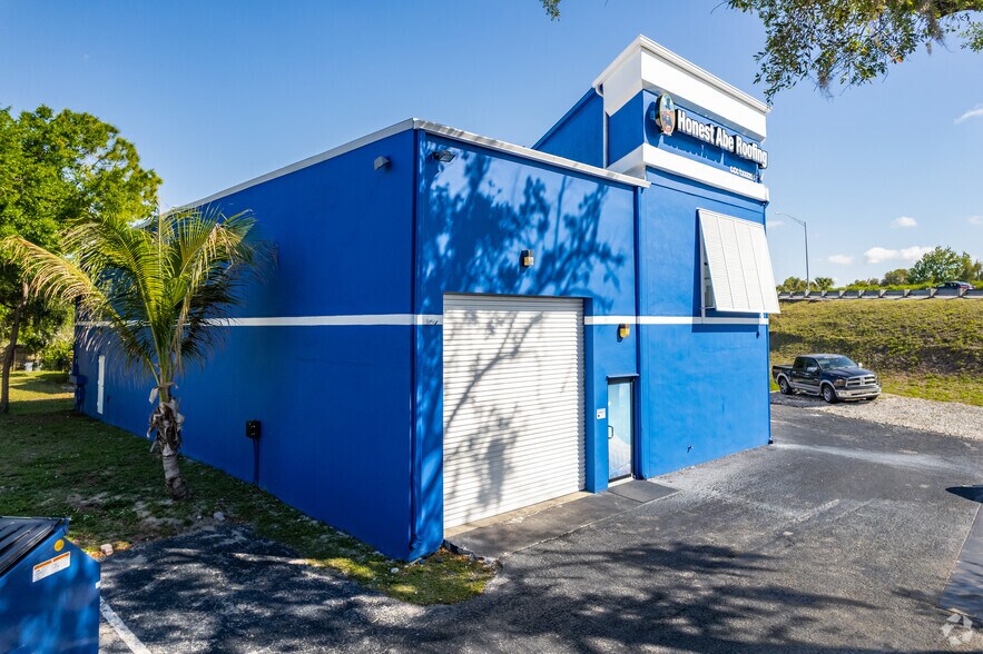 9102 N Dale Mabry Hwy, Tampa, FL à vendre - Photo de l’immeuble – Image 2 sur 31