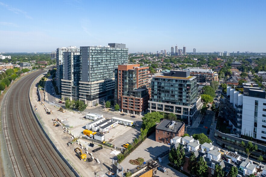 80 Sudbury St, Toronto, ON à louer - Photo de l’immeuble – Image 3 sur 3