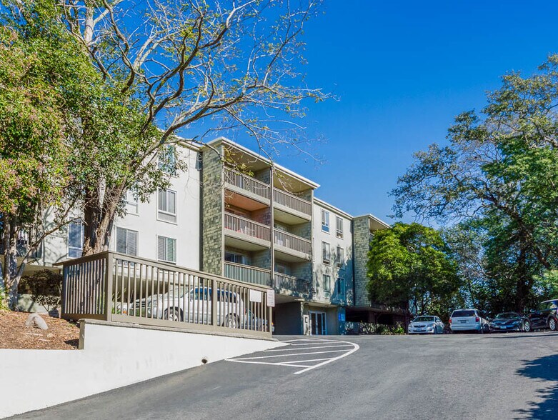 216 Marin St, San Rafael, CA à vendre - Photo de l’immeuble – Image 1 sur 8