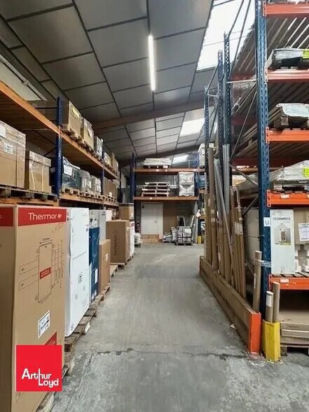 Local commercial dans Lucé à louer - Photo de l’immeuble – Image 1 sur 5