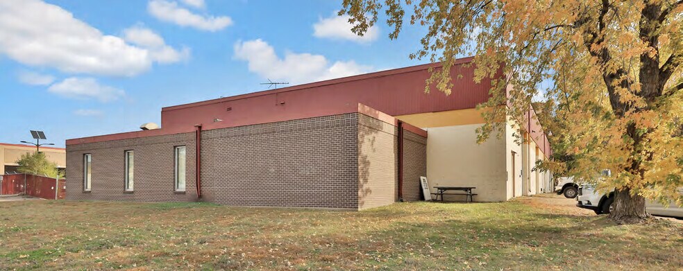3330 Mike Collins Dr, Saint Paul, MN à louer - Photo de l’immeuble – Image 2 sur 4