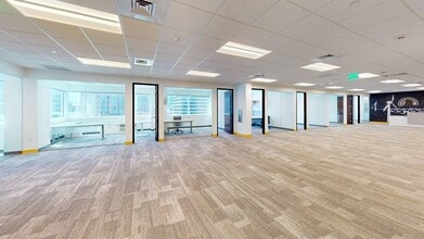 101 NE 3rd Ave, Fort Lauderdale, FL à louer Photo intérieure– Image 2 sur 6