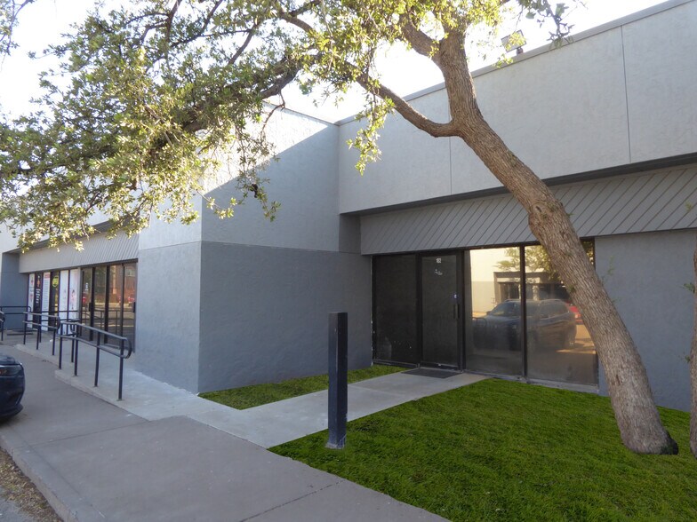 3001 W Illinois Ave, Midland, TX à louer - Photo de l’immeuble – Image 2 sur 5