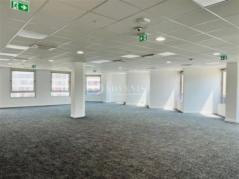 Bureau dans Noisy-le-Grand à louer - Photo de l’immeuble – Image 2 sur 6