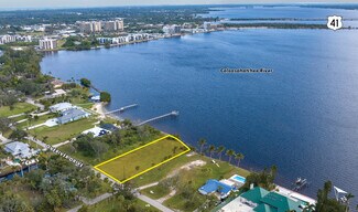 Plus de détails pour 740 Overiver Dr, North Fort Myers, FL - Terrain à vendre