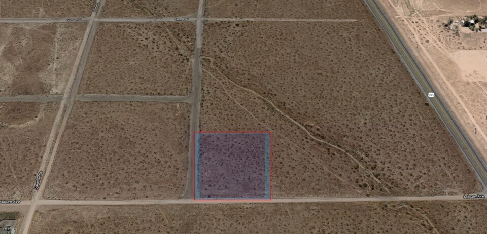 Auburn, Adelanto, CA à vendre - Photo principale – Image 1 sur 6