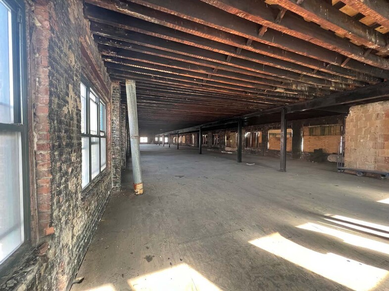 250-272 Willis Ave, Bronx, NY à louer - Photo de l’immeuble – Image 2 sur 7
