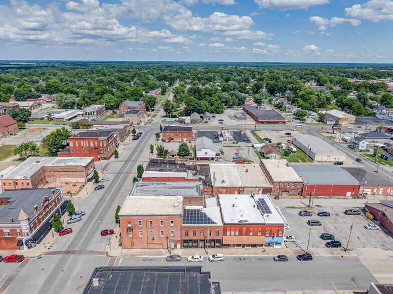 6 S Division St, Du Quoin, IL à vendre - Photo de l’immeuble – Image 3 sur 19